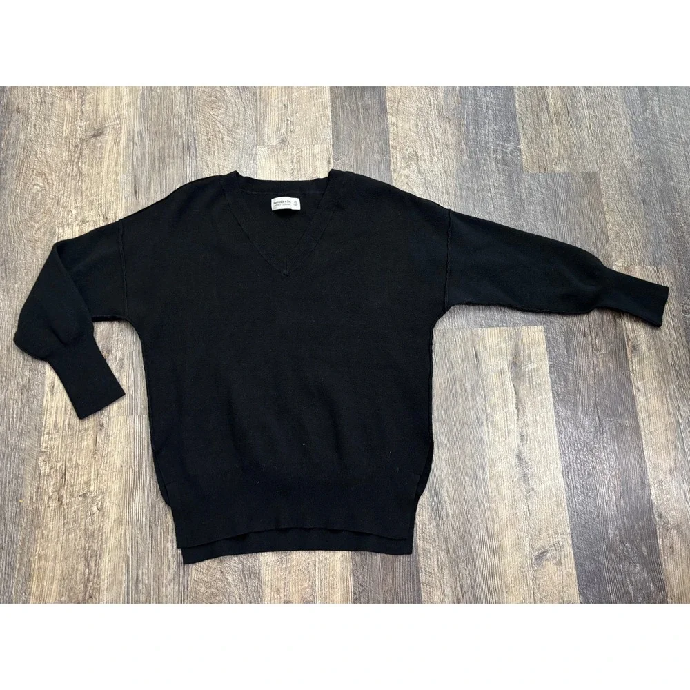 Abercrombie & Fitch‎ Soft A&F Collection Black V-Neck Sweater XS Drop Shoulder
